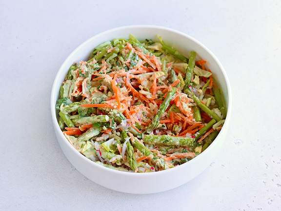 Весенний детокс-салат фотоо