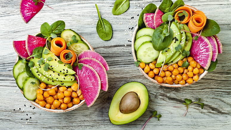 Боул с авокадо фото