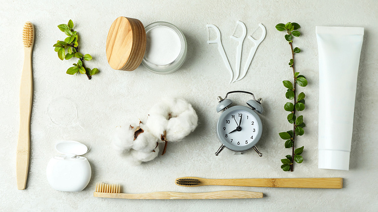 Зубная щетка фото