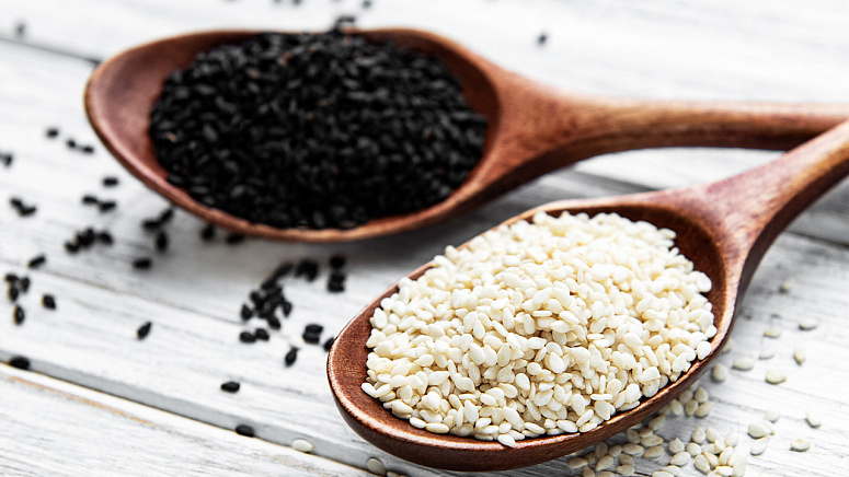 белый и черный кунжут фото