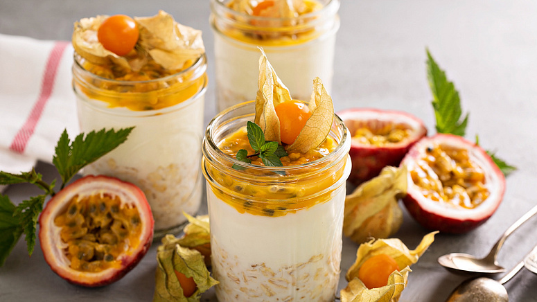 Физалис в десерте фото