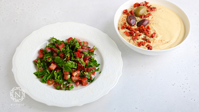 Табуле из томатов и зелени фото