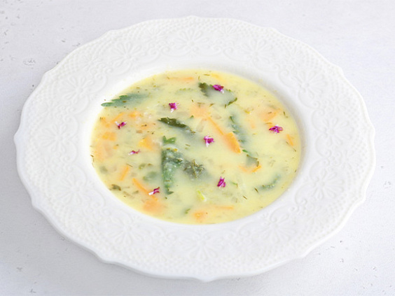 Суп из крапивы и корнеплодов