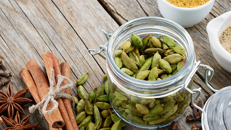 корица и бадьян фото