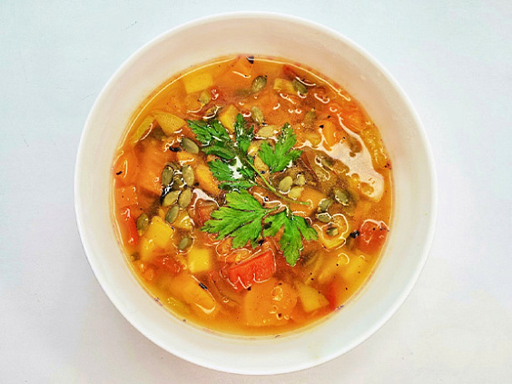 Овощной суп: минестроне с восточным акцентом