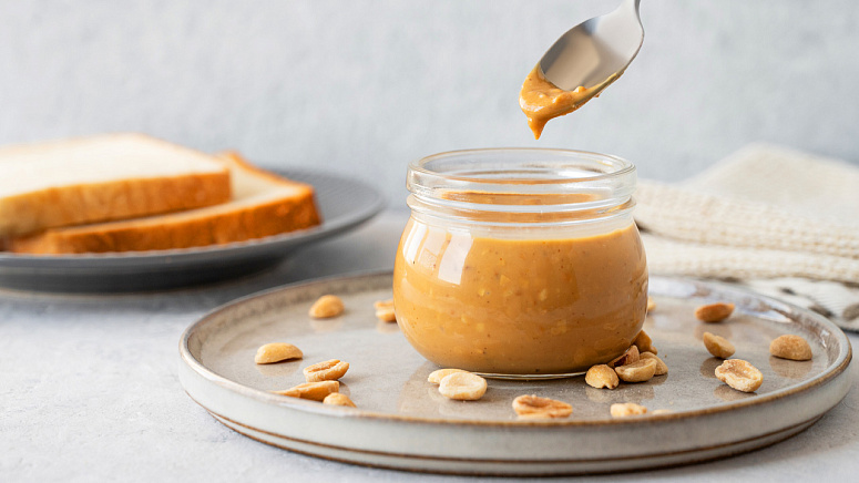 арахисовая паста и арахис