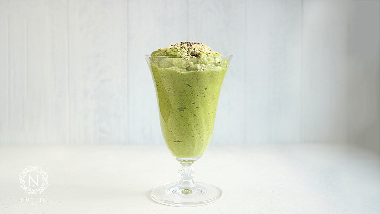 Зелёный детокс-смузи фото