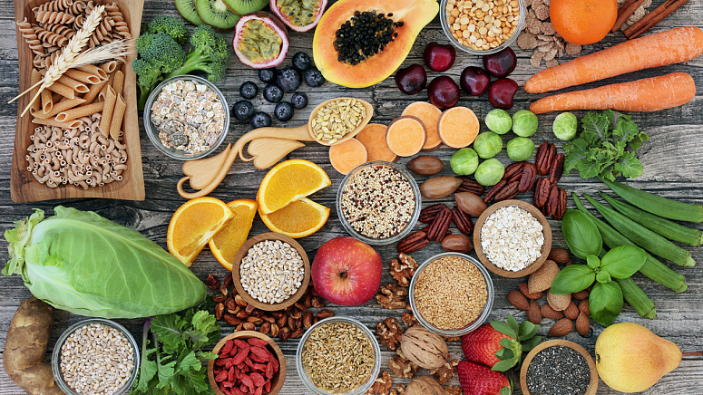 киноа, апельсин