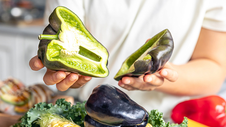 черный болгарский перец фото