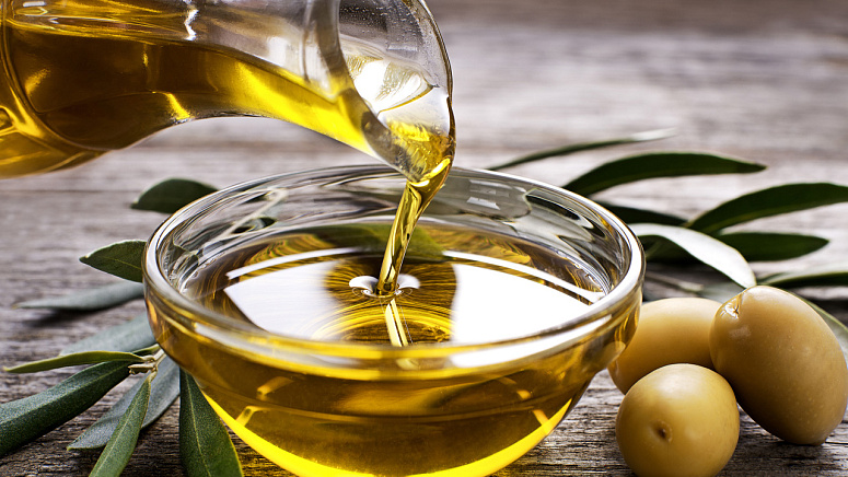 масло из оливки фото